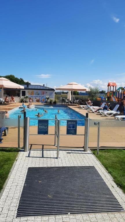 Klimatyzowany Apartament Blue , Sarbinowo Parking Basen Exterior photo
